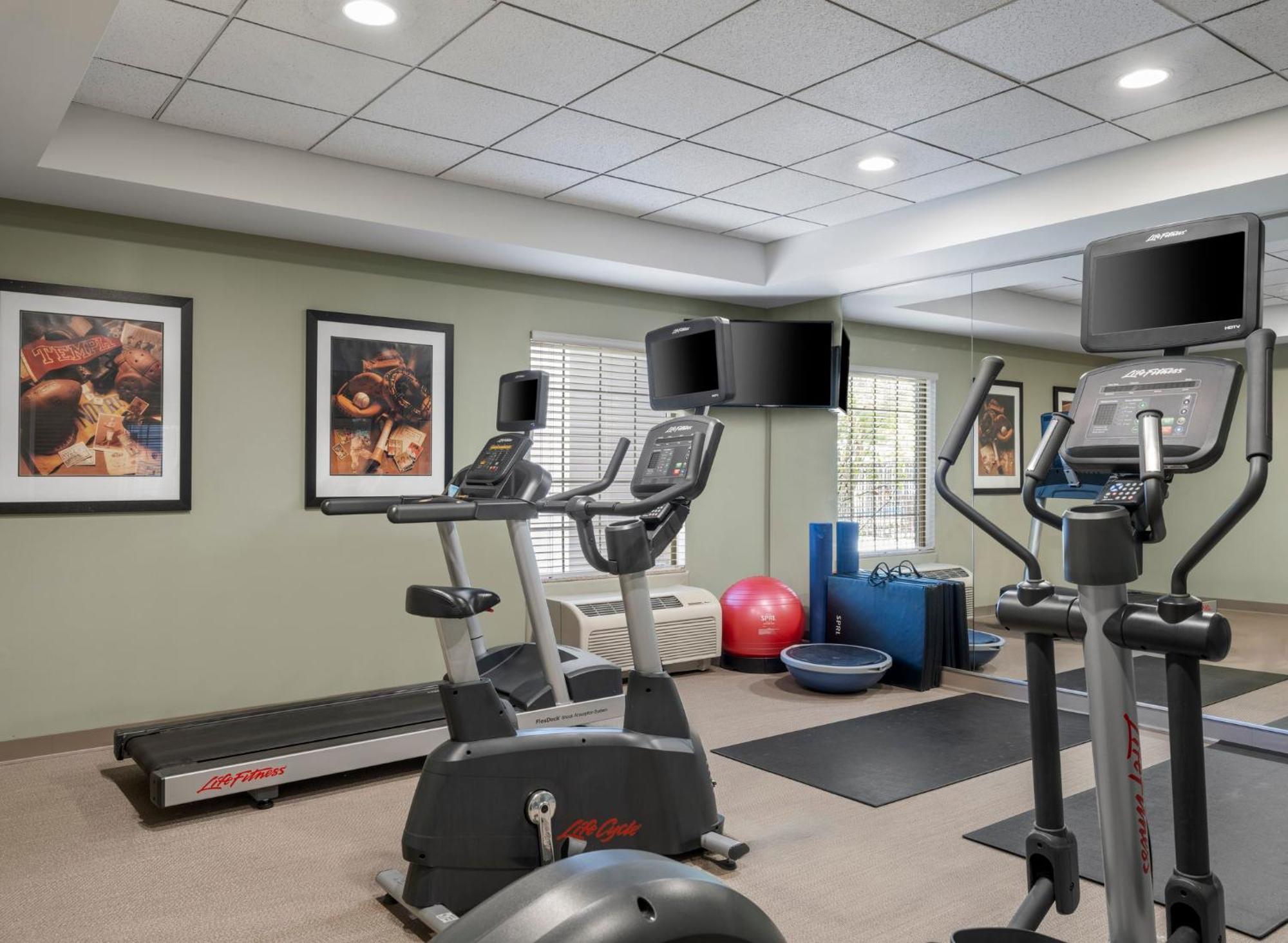 Staybridge Suites Indianapolis-Airport By Ihg Plainfield Bagian luar foto