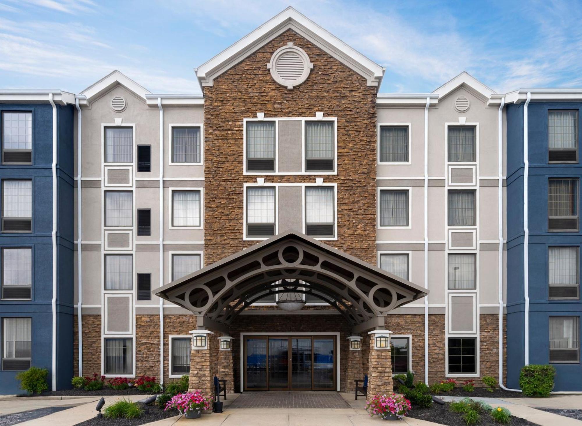 Staybridge Suites Indianapolis-Airport By Ihg Plainfield Bagian luar foto