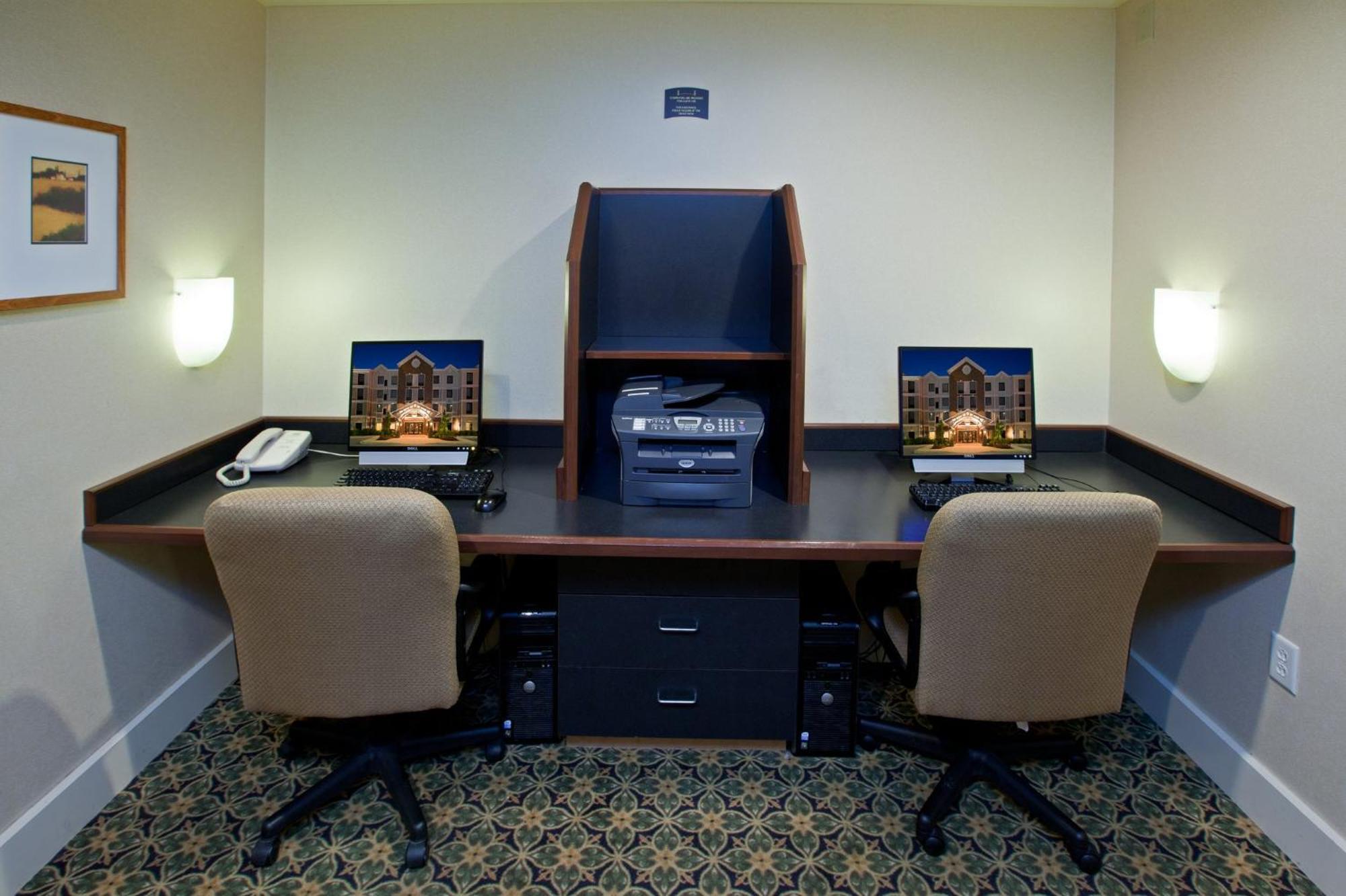 Staybridge Suites Indianapolis-Airport By Ihg Plainfield Bagian luar foto
