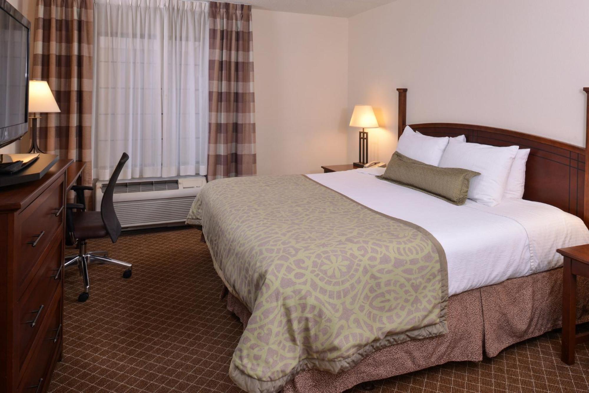 Staybridge Suites Indianapolis-Airport By Ihg Plainfield Bagian luar foto