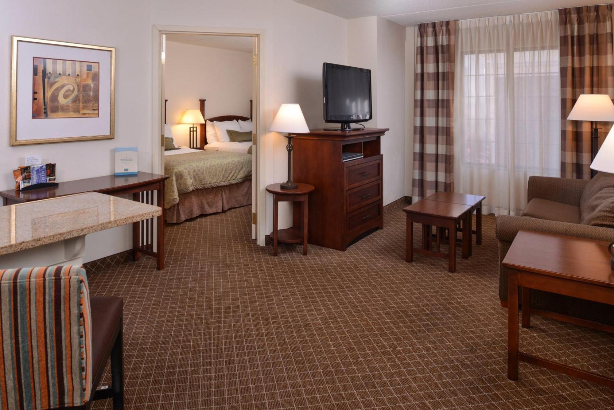 Staybridge Suites Indianapolis-Airport By Ihg Plainfield Bagian luar foto