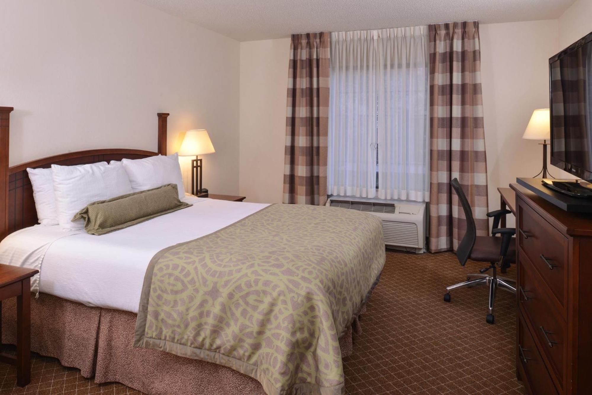 Staybridge Suites Indianapolis-Airport By Ihg Plainfield Bagian luar foto
